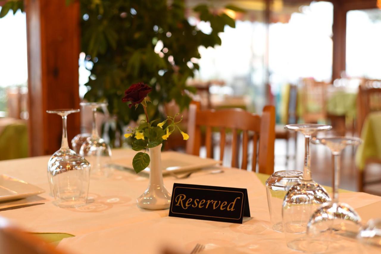 Hotel Ramosaco, Radhime, Vlore Luaran gambar