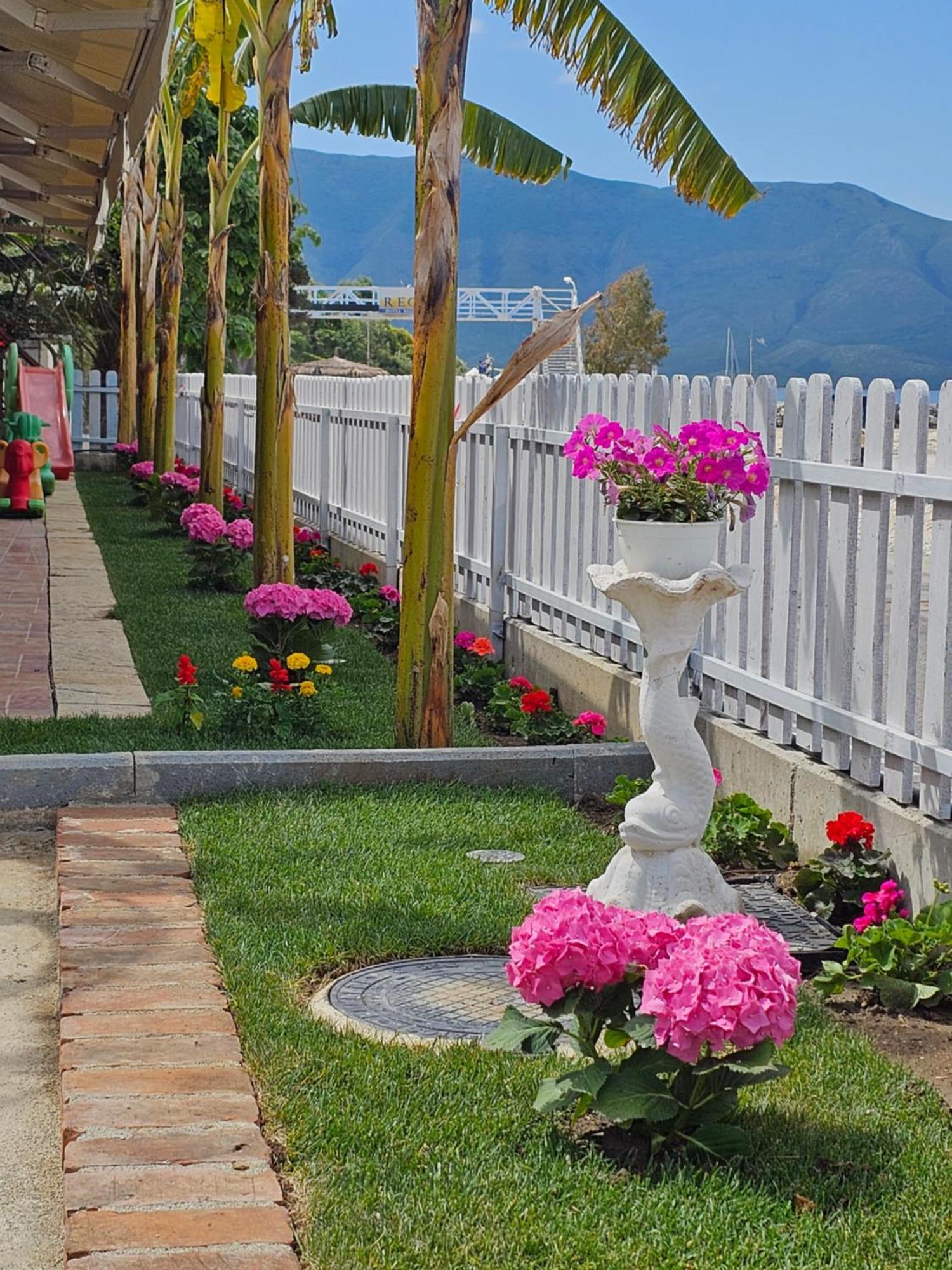 Hotel Ramosaco, Radhime, Vlore Luaran gambar