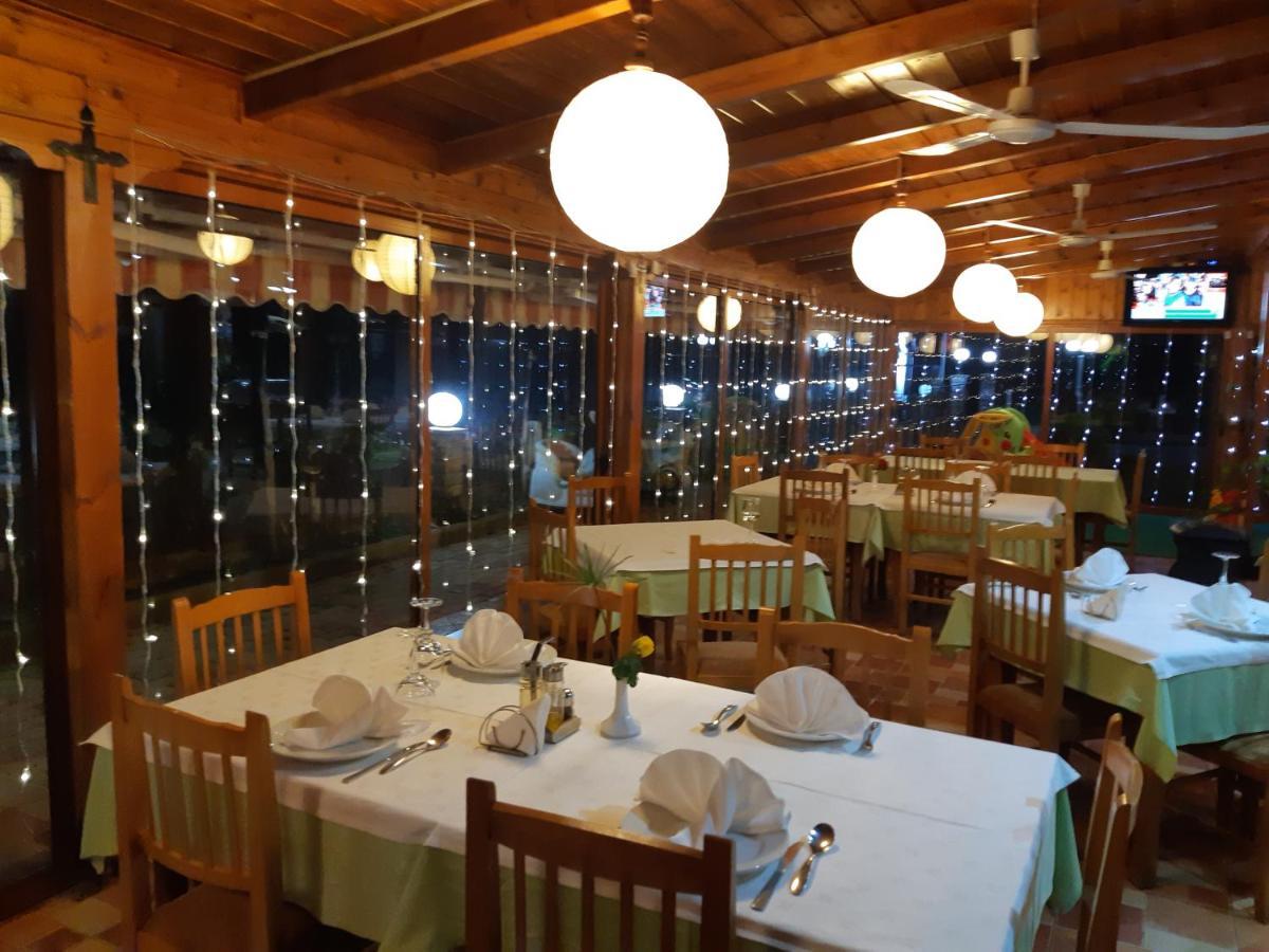 Hotel Ramosaco, Radhime, Vlore Luaran gambar